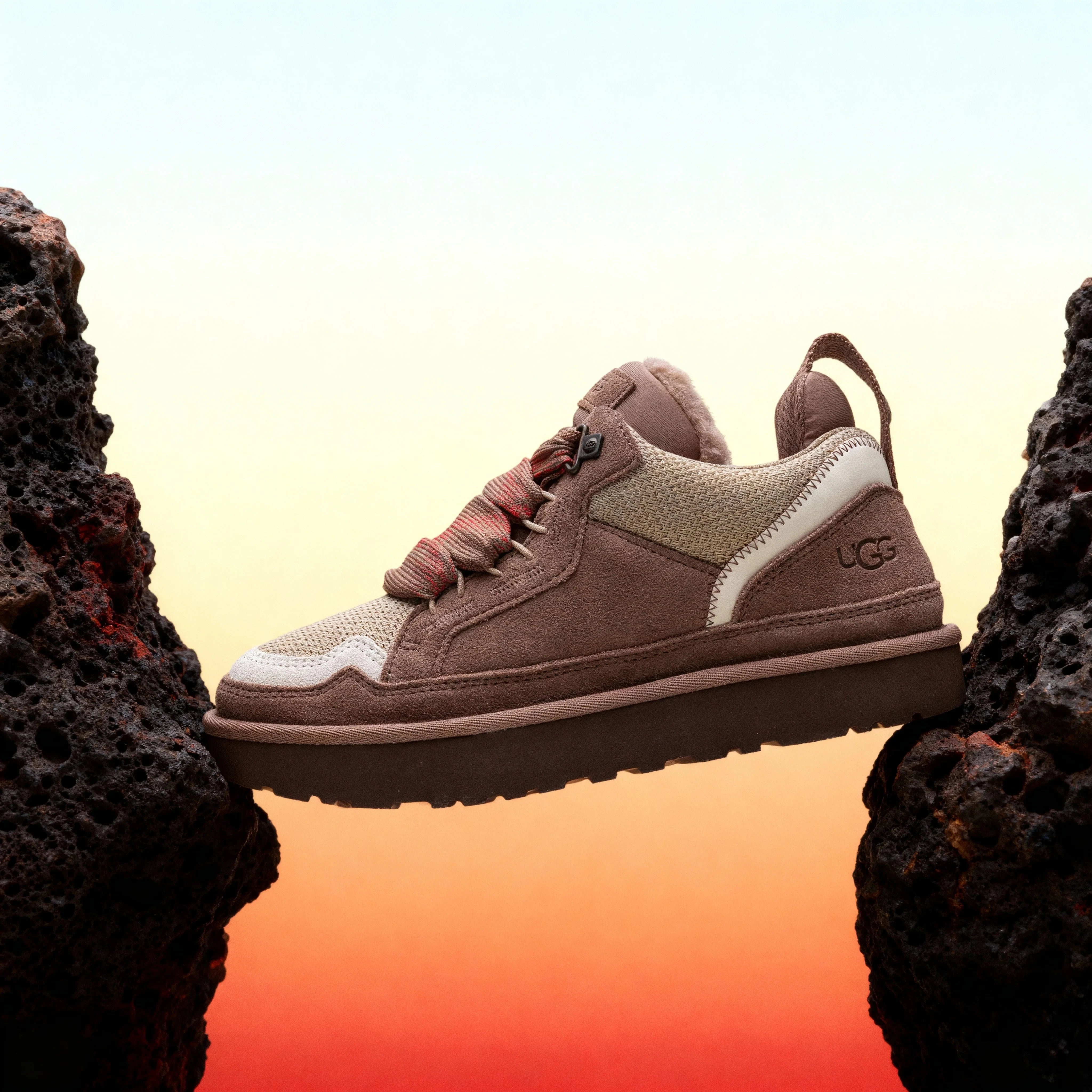 Obuv UGG Lowmel Rocky Oak – Dámské Tenisky - SneakerDefinition