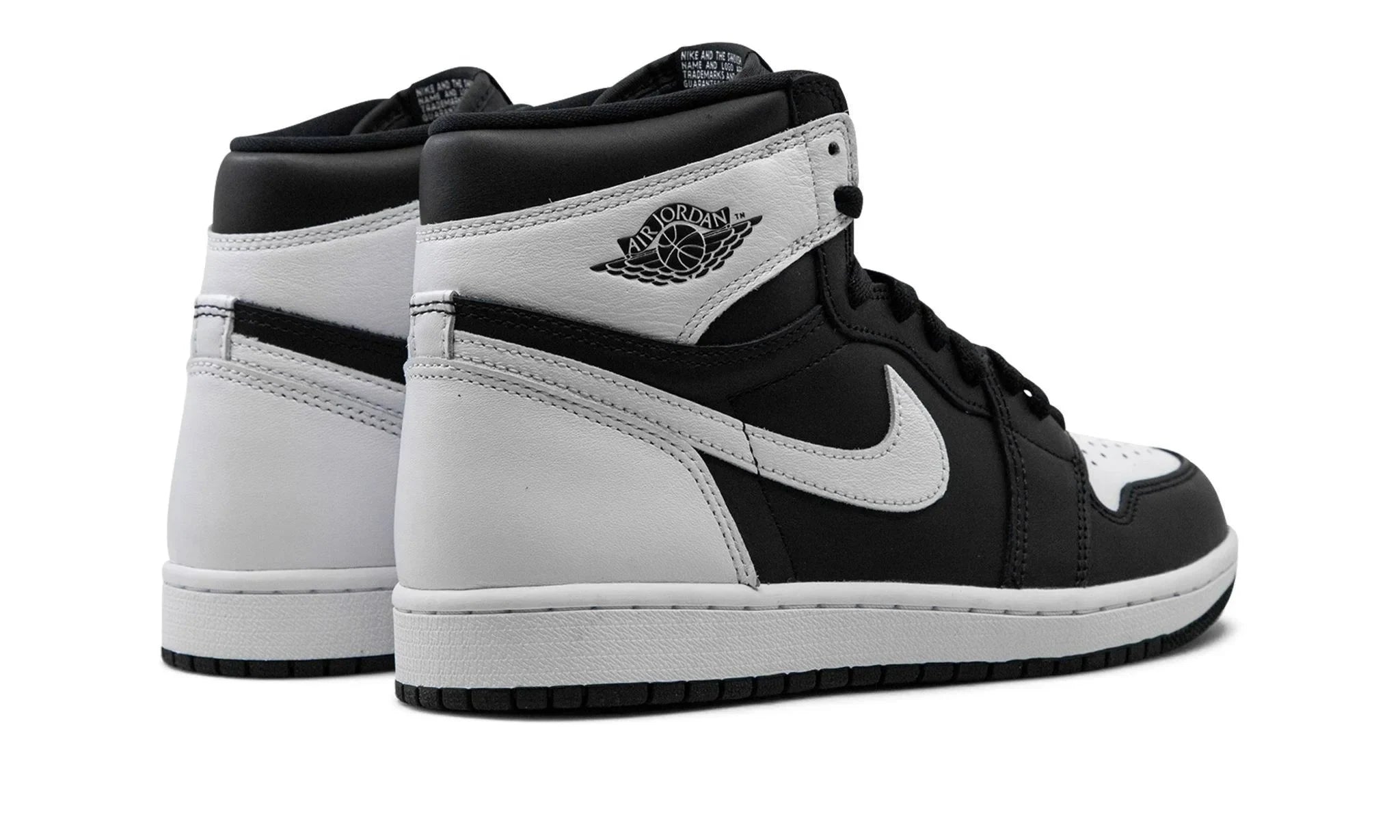 Obuv Air Jordan 1 Retro High OG Black White - SneakerDefinition