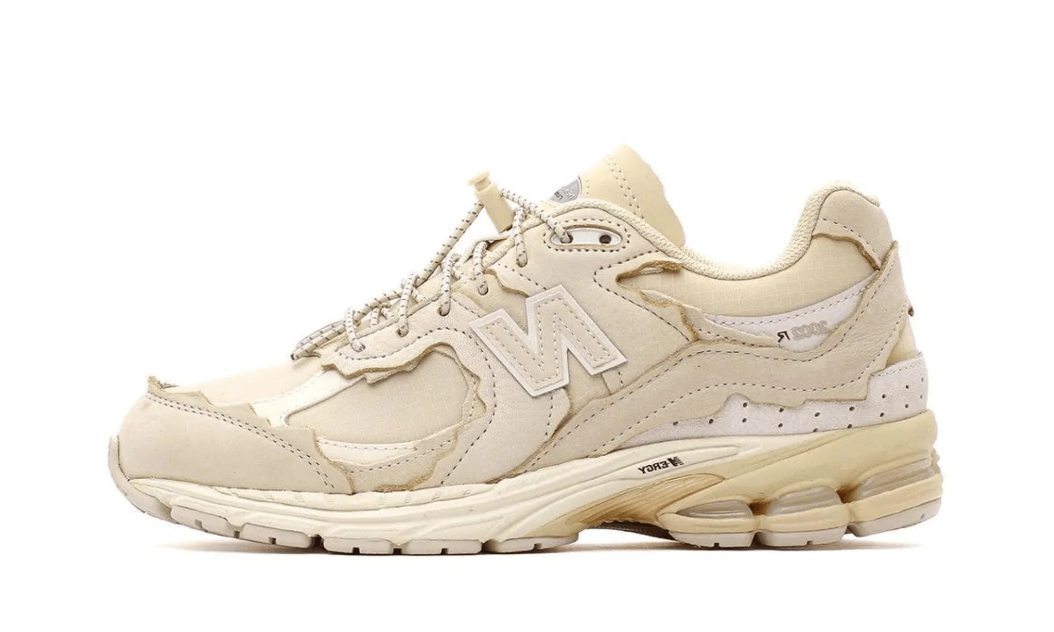 Obuv New Balance 2002R Protection Pack Sandstone - SneakerDefinition