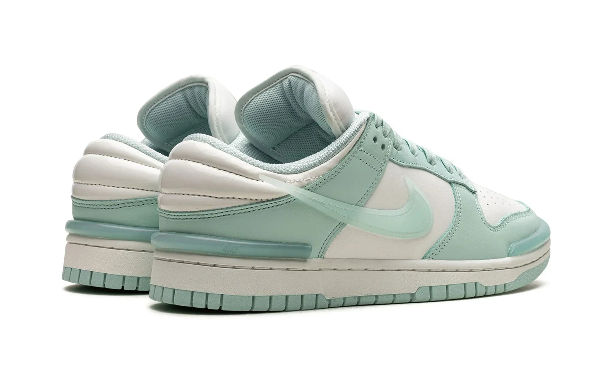 Obuv Nike Dunk Low Twist Jade Ice - SneakerDefinition