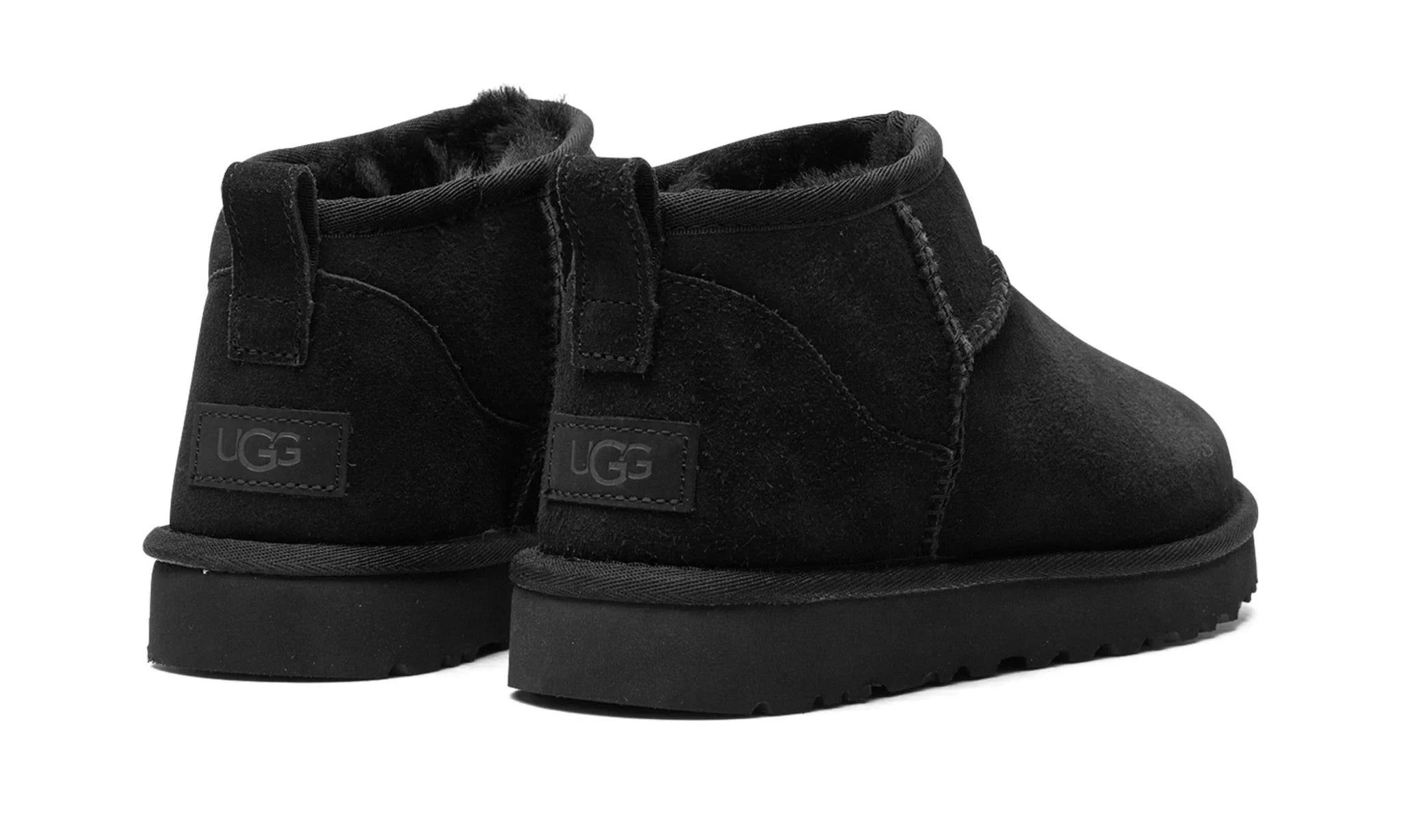 Obuv UGG Classic Ultra Mini Boot Black (W) - SneakerDefinition