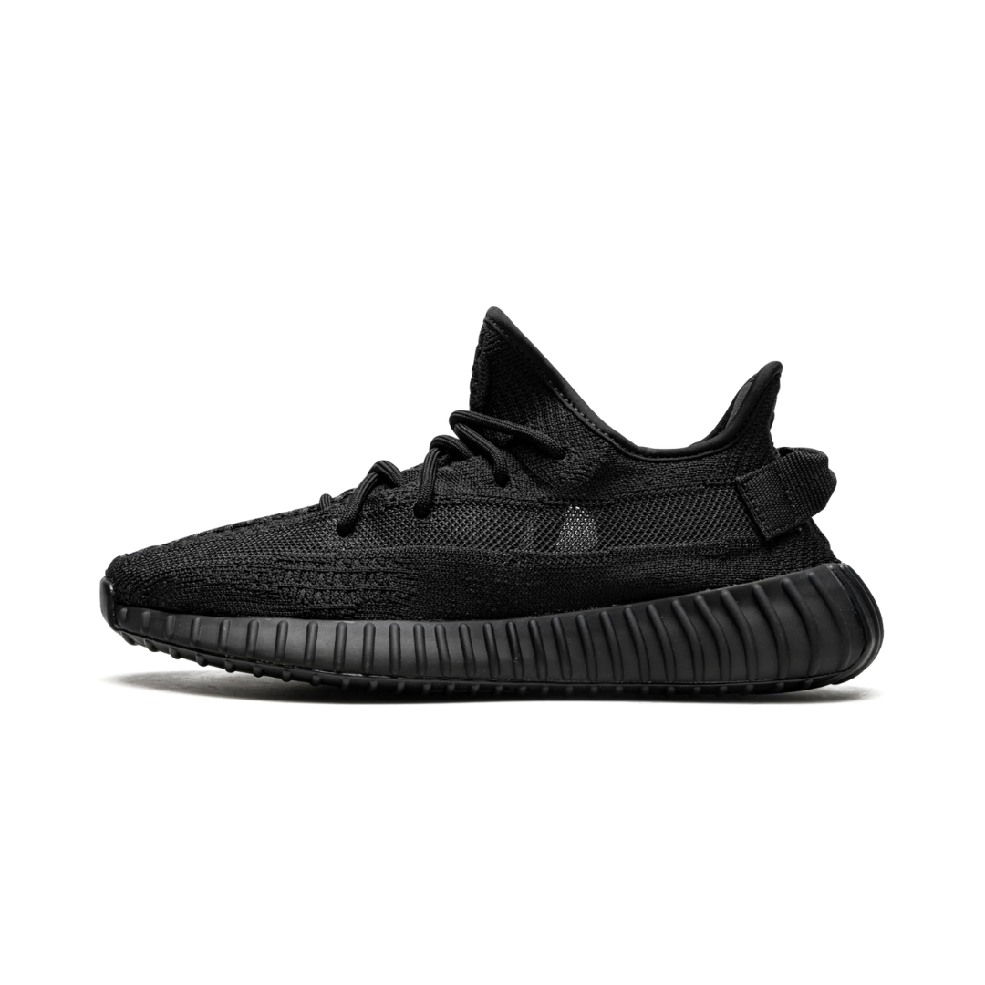 Adidas Yeezy Boost 350 V2 Onyx – ikonické all-black sneakers s pohodlnou Boost podrážkou a Primeknit svrškem. Rychlé doručení po EU.