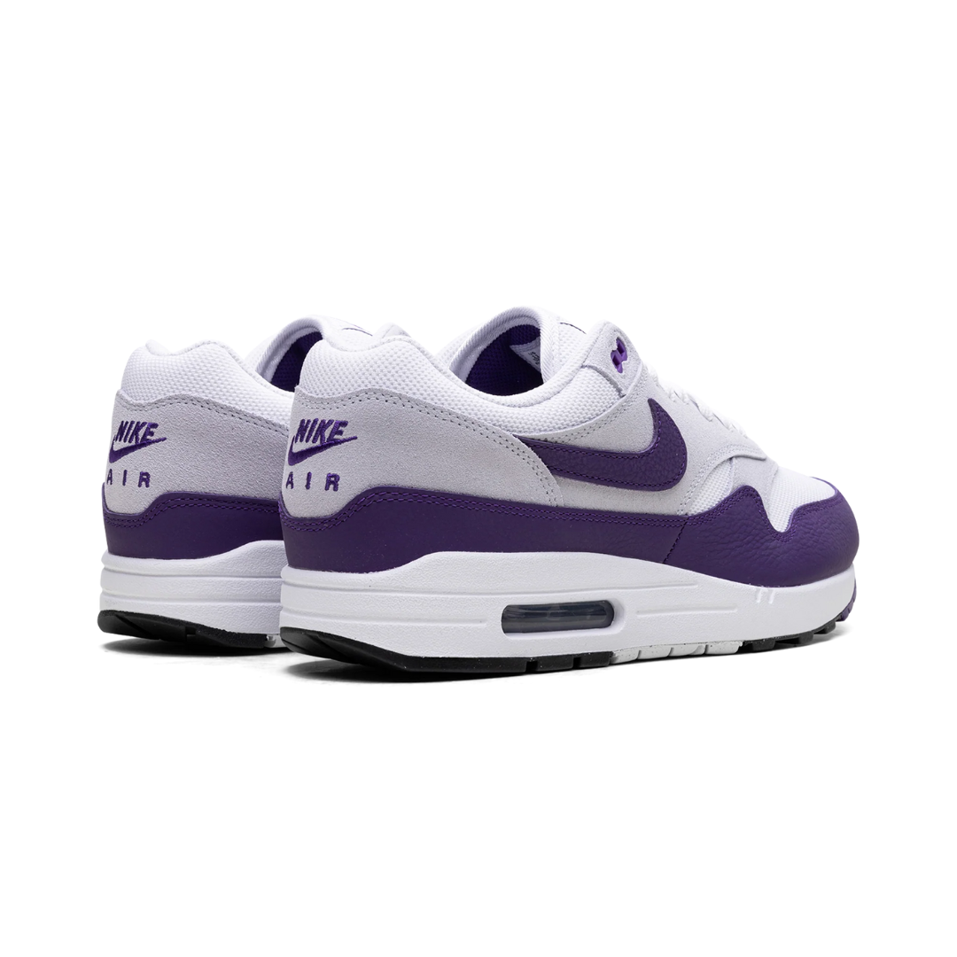Nike Air Max 1 SC Field Purple – ikonická silueta, prémiové materiály a viditelná Air jednotka. Stylový retro look. Rychlé doručení po celé EU.