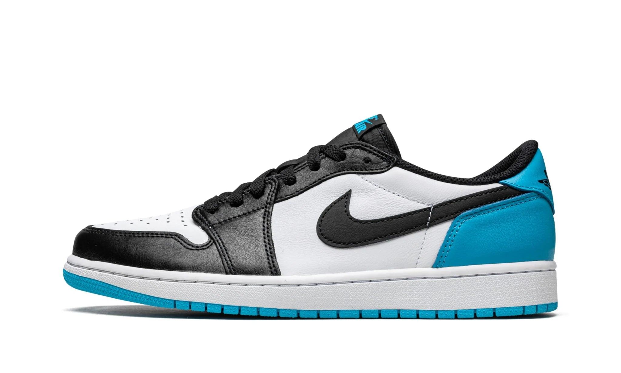 Obuv Air Jordan 1 Low OG UNC (2022) - SneakerDefinition
