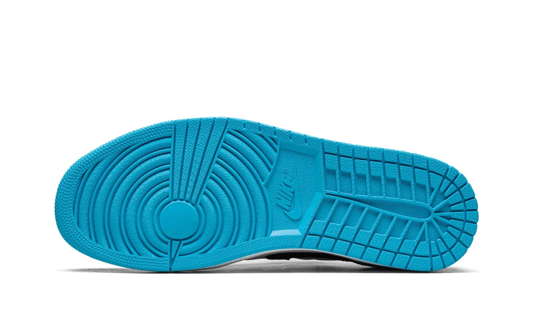 Obuv Air Jordan 1 Low OG UNC (2022) - SneakerDefinition