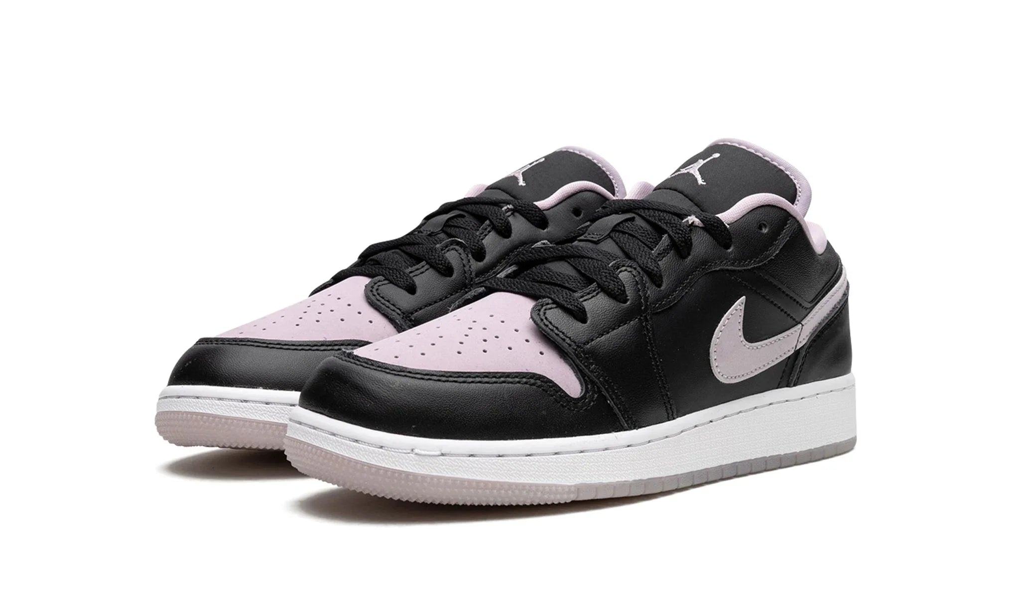 Obuv Air Jordan 1 Low SE Black Ice Lilac - SneakerDefinition