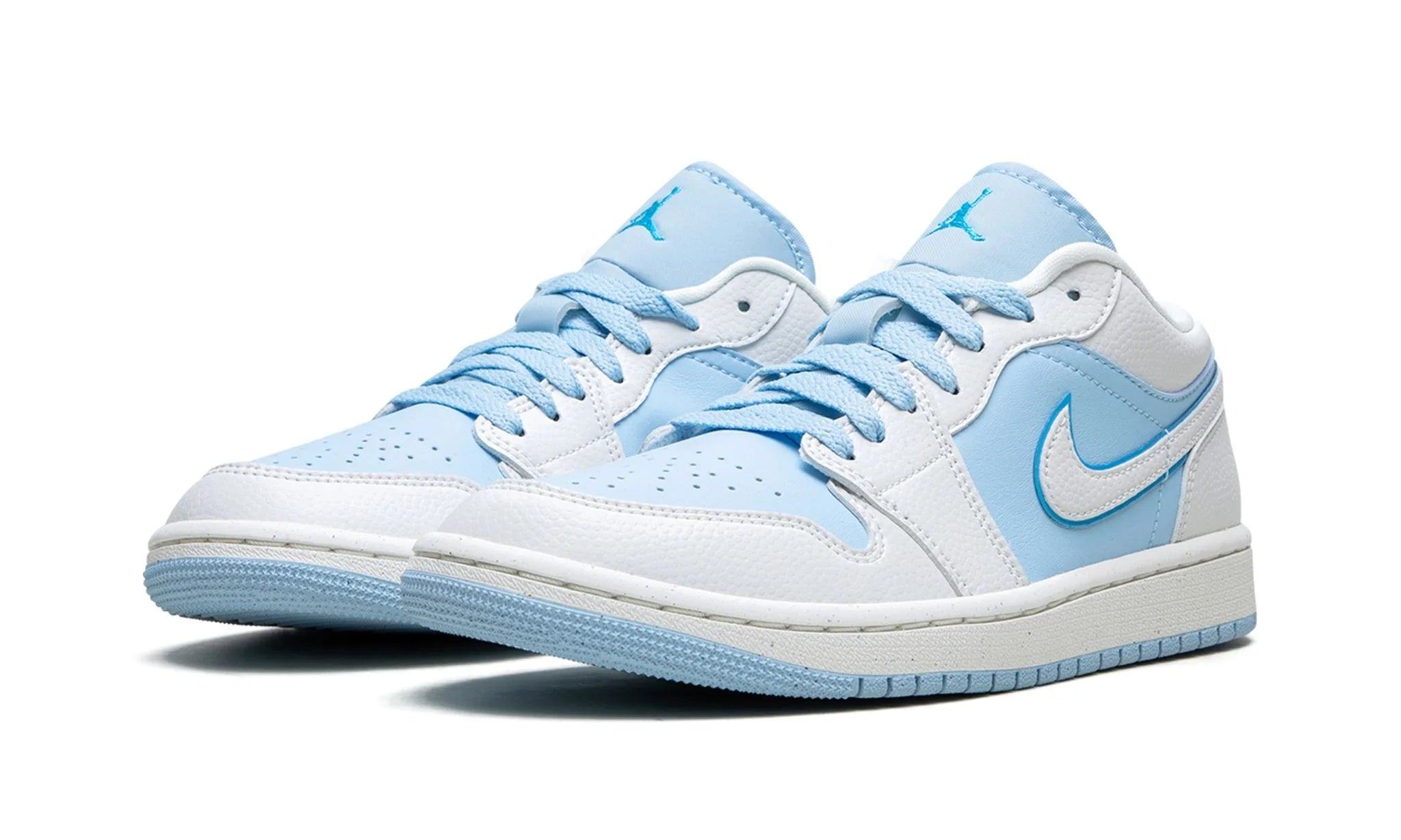 Obuv Air Jordan 1 Low SE Reverse Ice Blue - SneakerDefinition