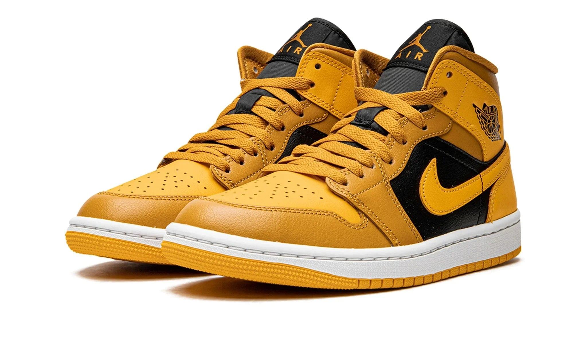 Obuv Air Jordan 1 Mid Chutney Taxi - SneakerDefinition