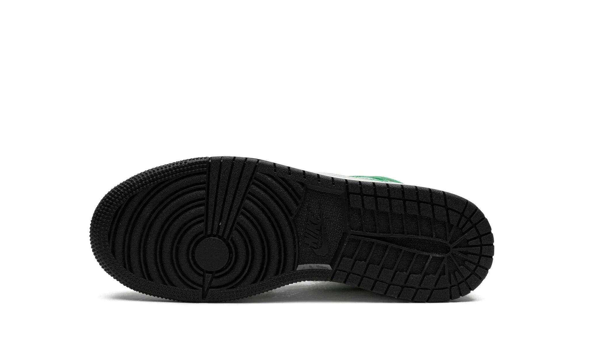 Obuv Air Jordan 1 Mid Lucky Green (GS) - SneakerDefinition