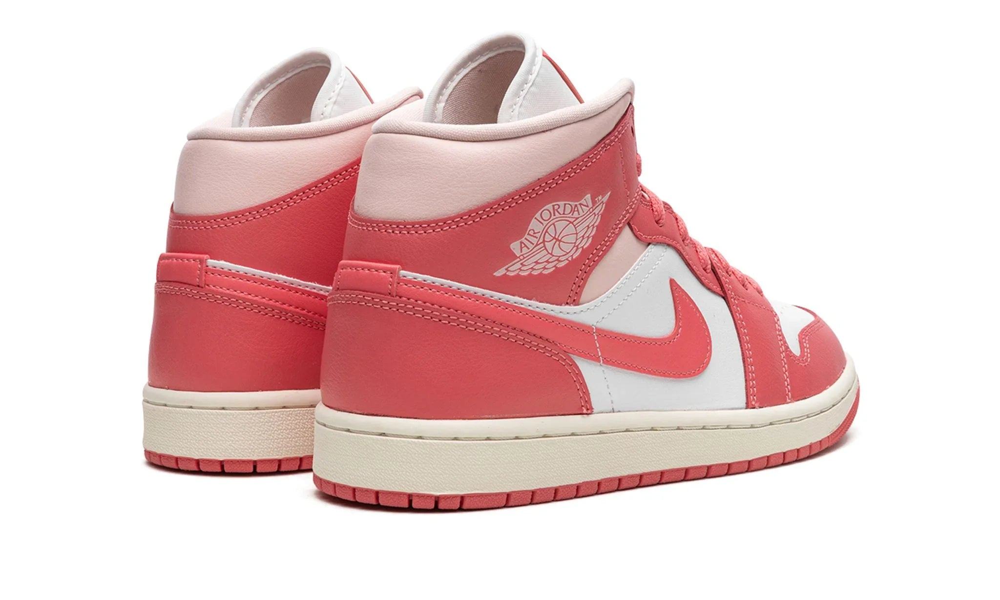 Obuv Air Jordan 1 Mid Strawberries And Cream - SneakerDefinition