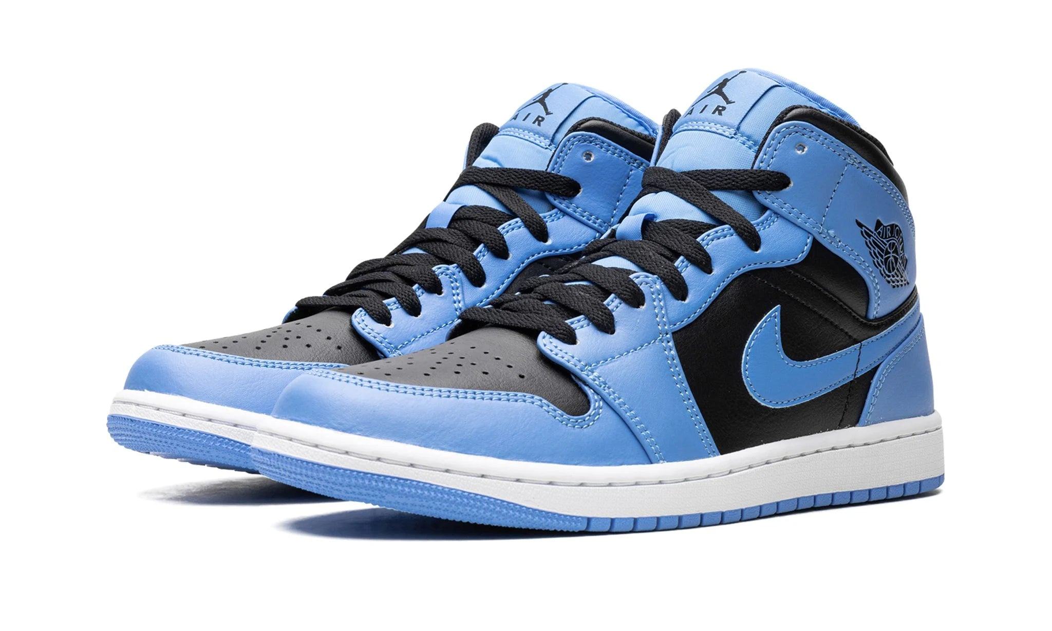 Obuv Air Jordan 1 Mid University Blue Black - SneakerDefinition