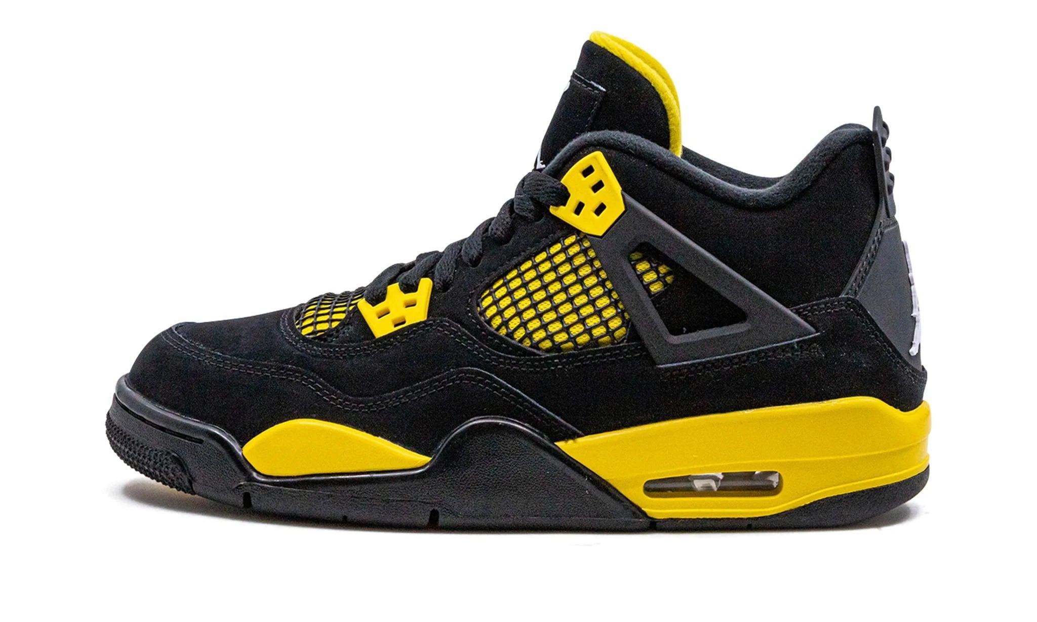 Obuv Air Jordan 4 Retro Thunder (2023) (GS) - SneakerDefinition