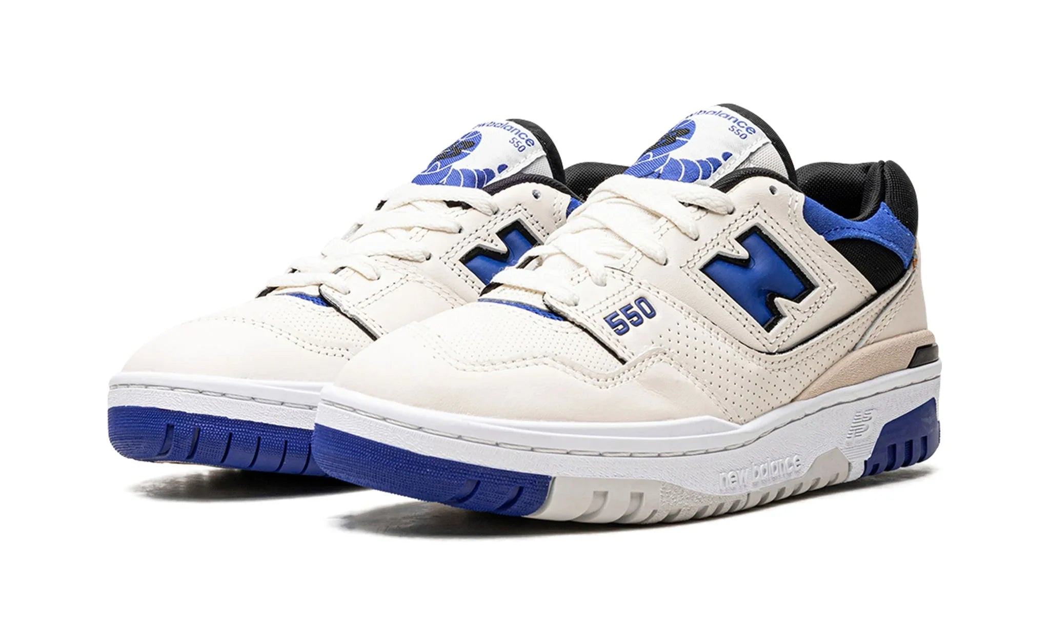 Obuv New Balance 550 Sea Salt Team Royal - SneakerDefinition