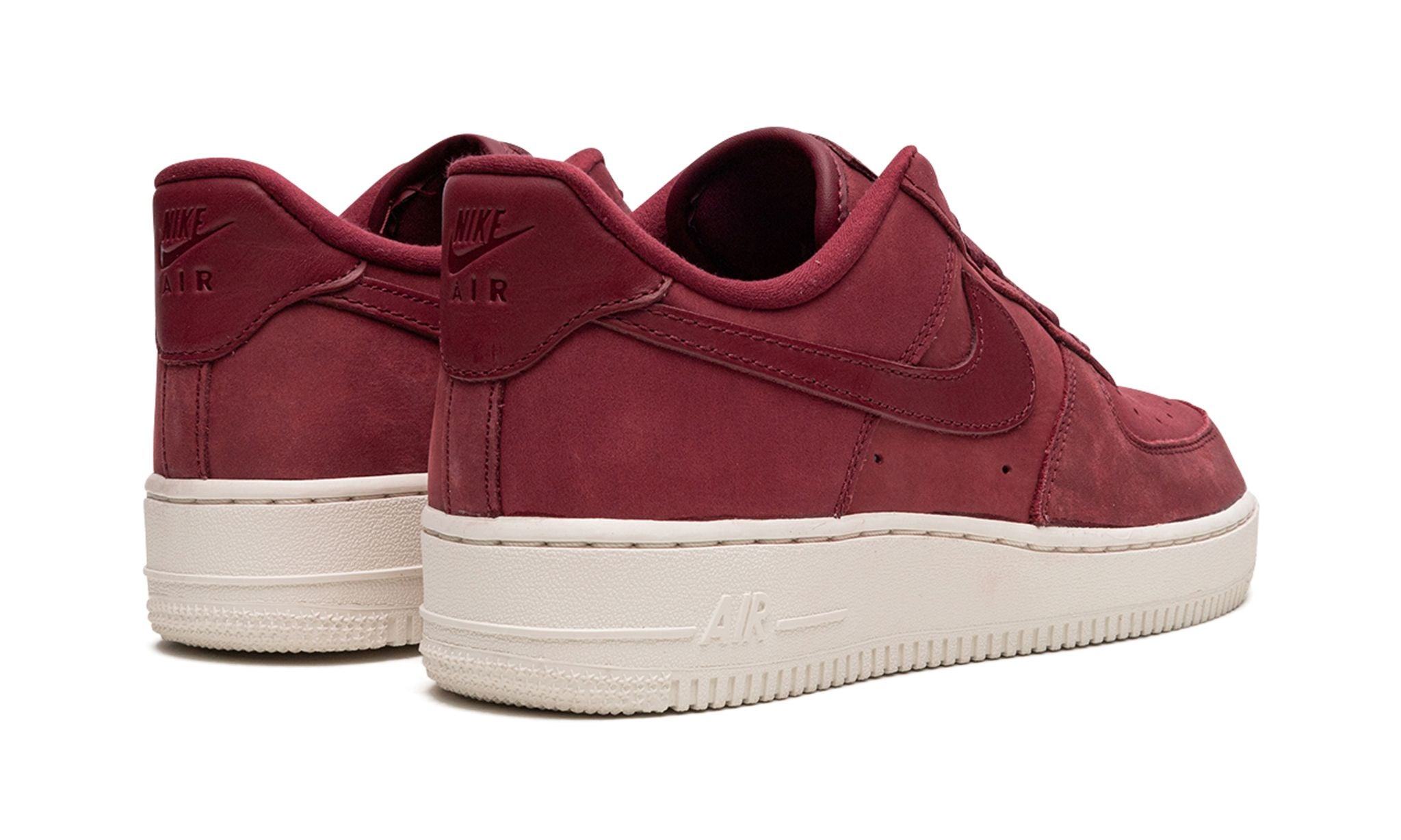 Obuv Nike Air Force 1 Low '07 PRM Team Red Sail (W) - SneakerDefinition