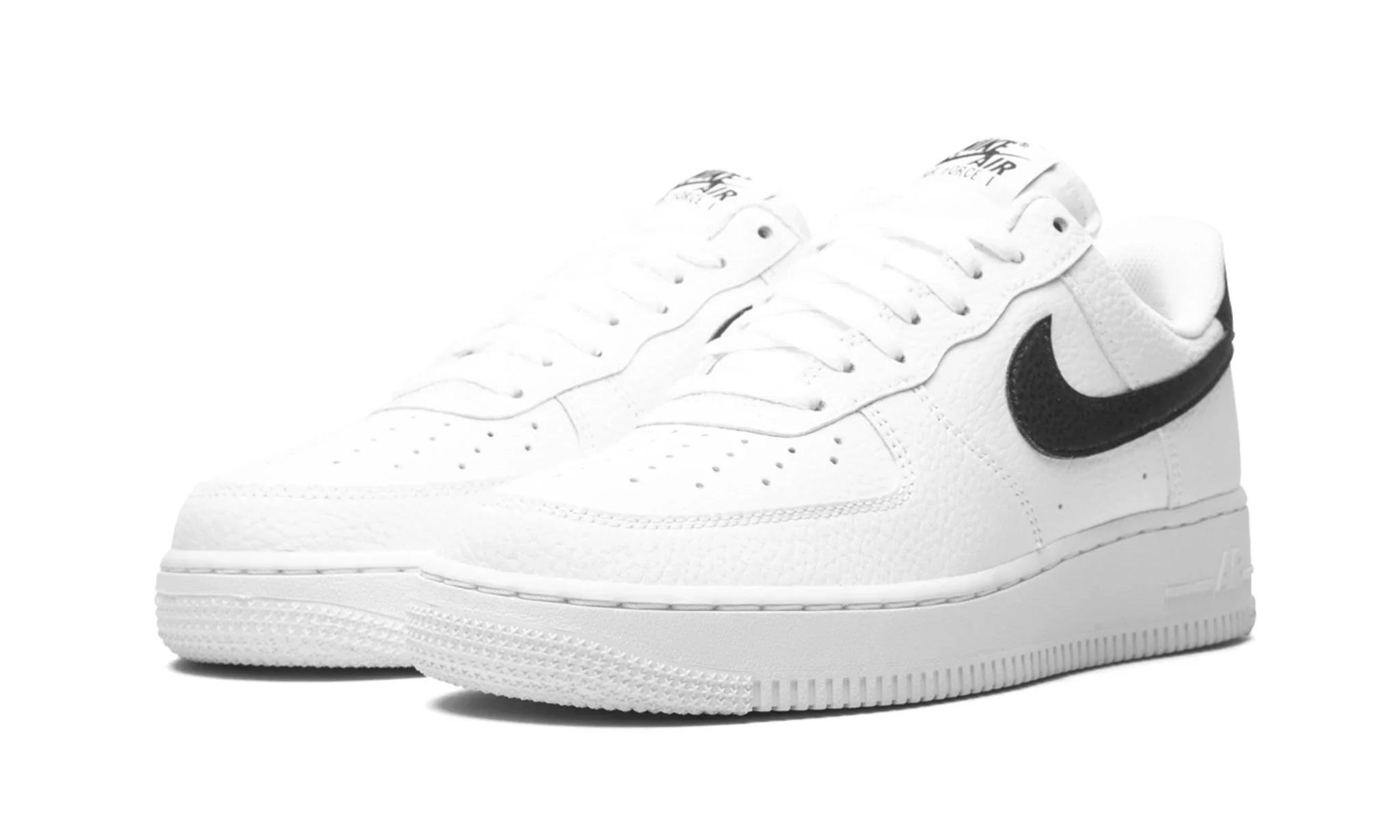 Obuv Nike Air Force 1 Low 07 White Black Pebbled Leather - SneakerDefinition