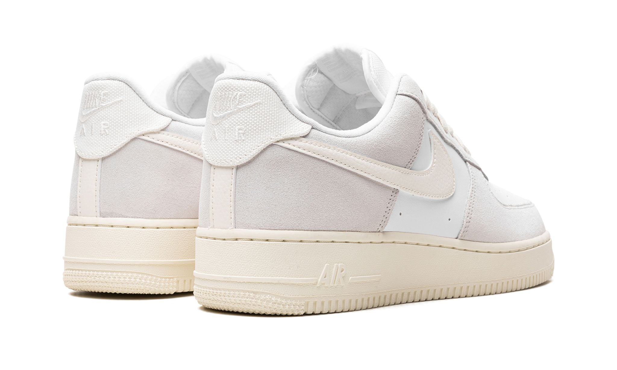 Obuv Nike Air Force 1 Low Platinum Tint - SneakerDefinition