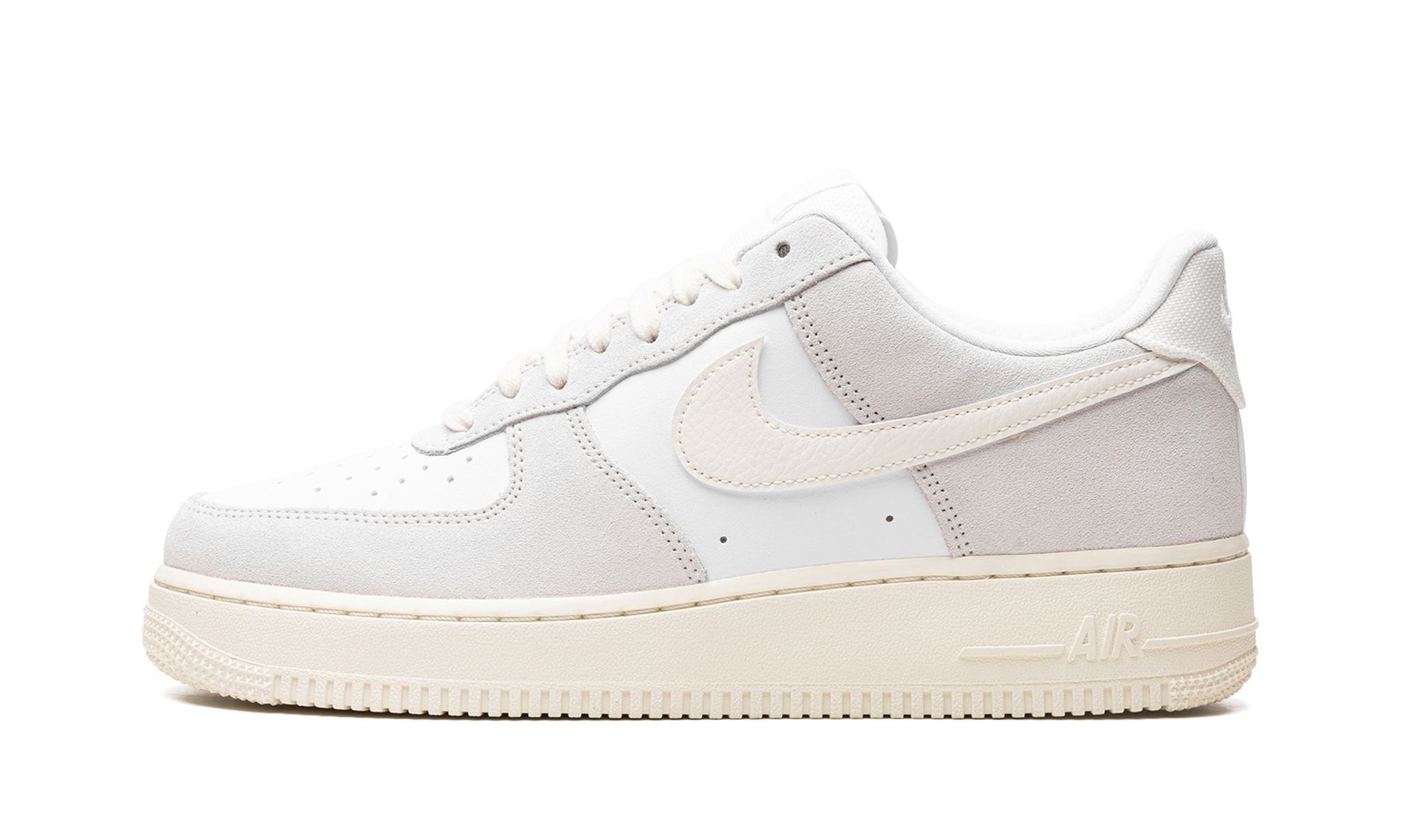 Obuv Nike Air Force 1 Low Platinum Tint - SneakerDefinition