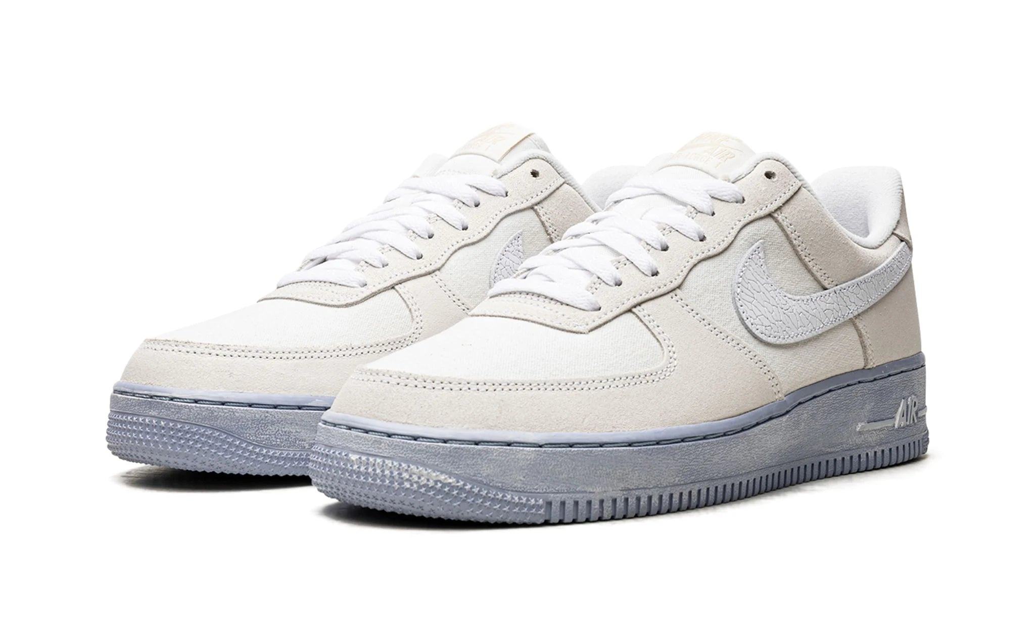 Obuv Nike Air Force 1 Low Summit White - SneakerDefinition