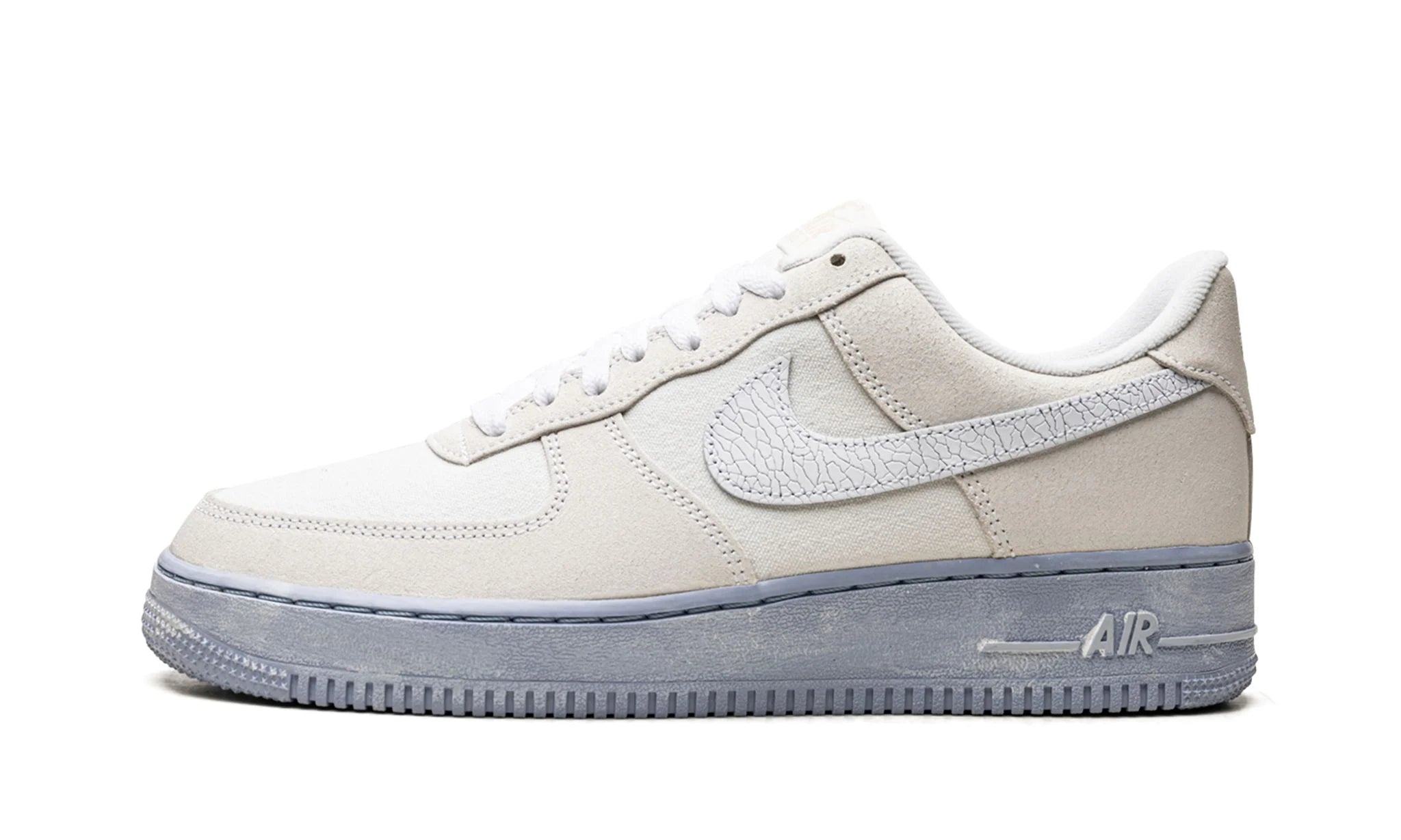 Obuv Nike Air Force 1 Low Summit White - SneakerDefinition