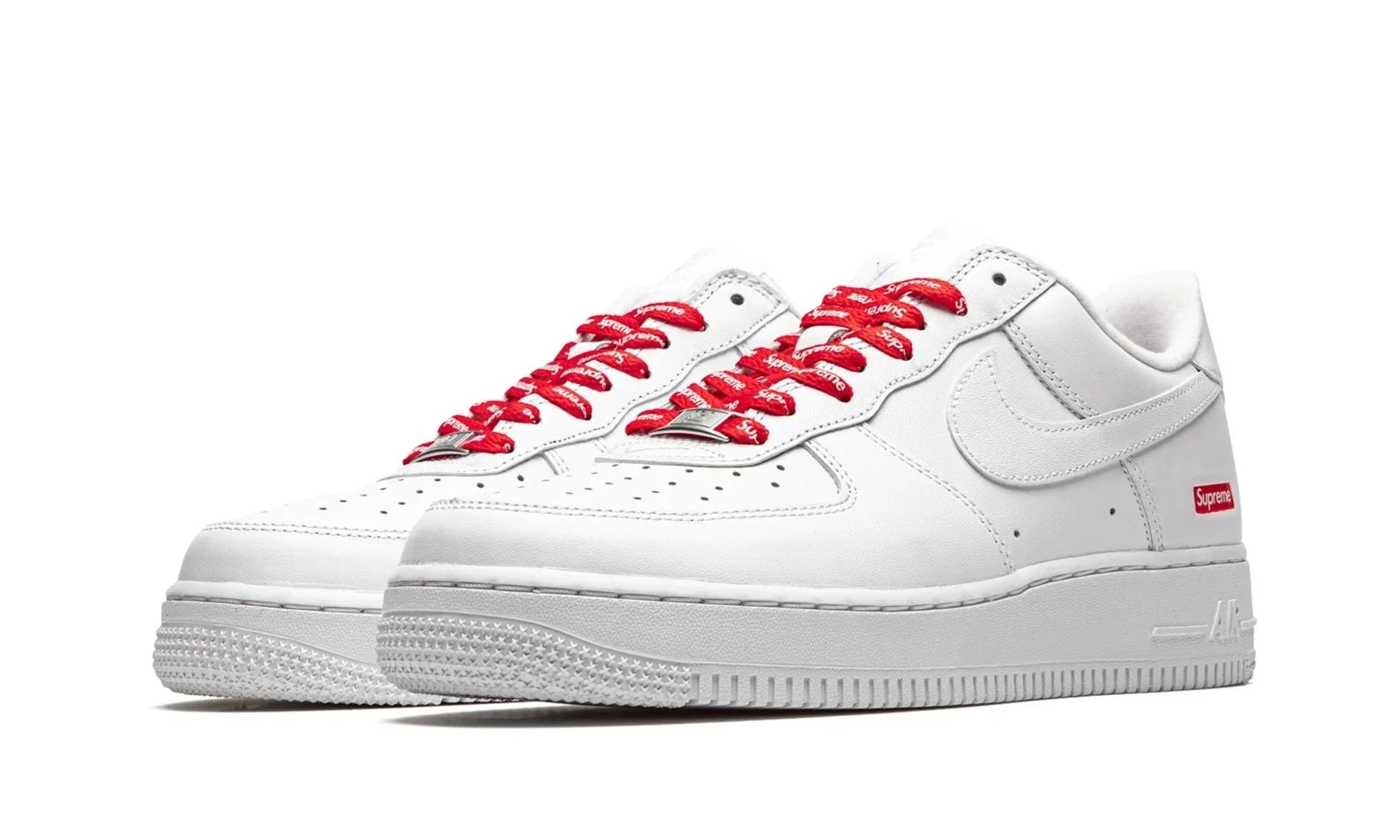 Obuv Nike Air Force 1 Low Supreme - SneakerDefinition
