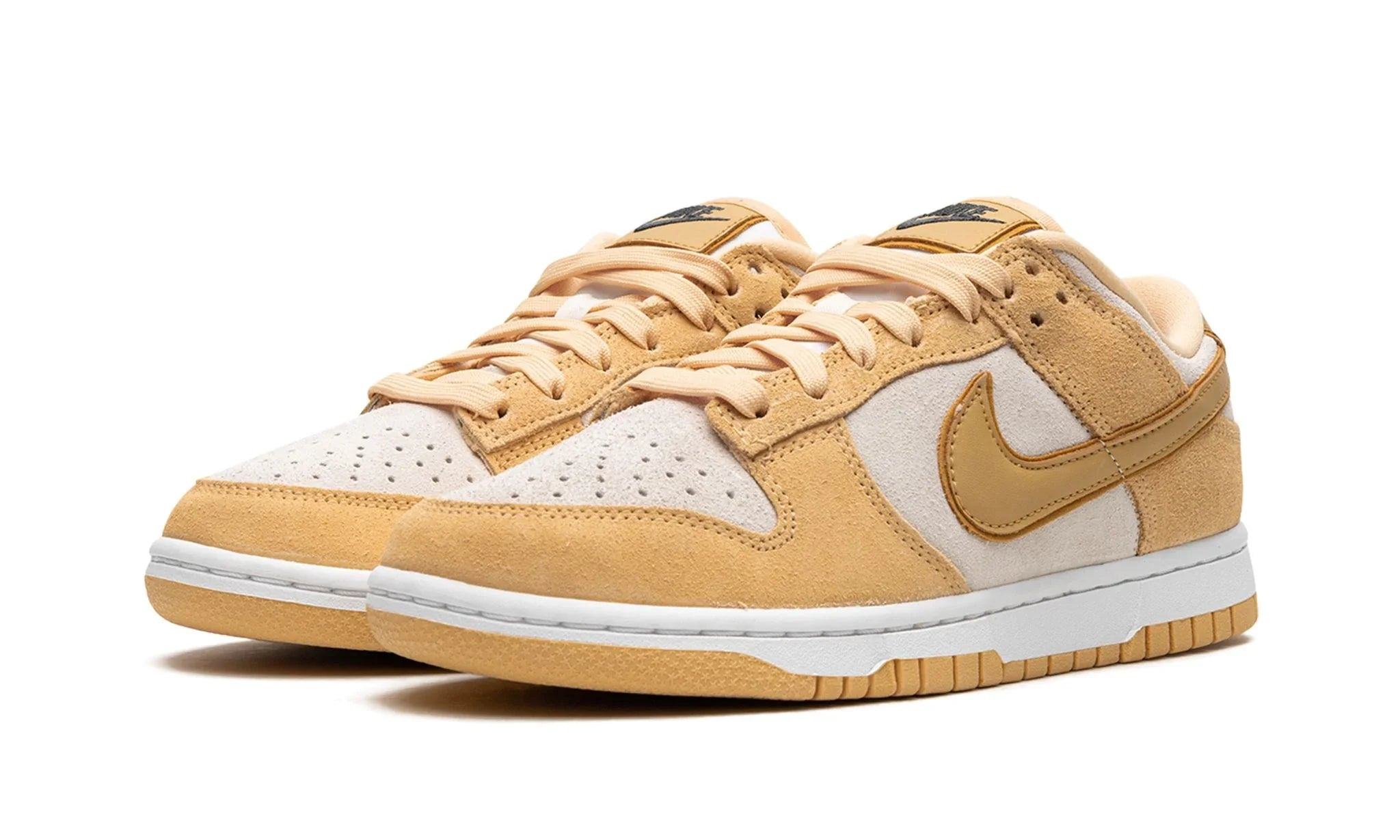 Obuv Nike Dunk Low Celestial Gold Suede (W) - SneakerDefinition