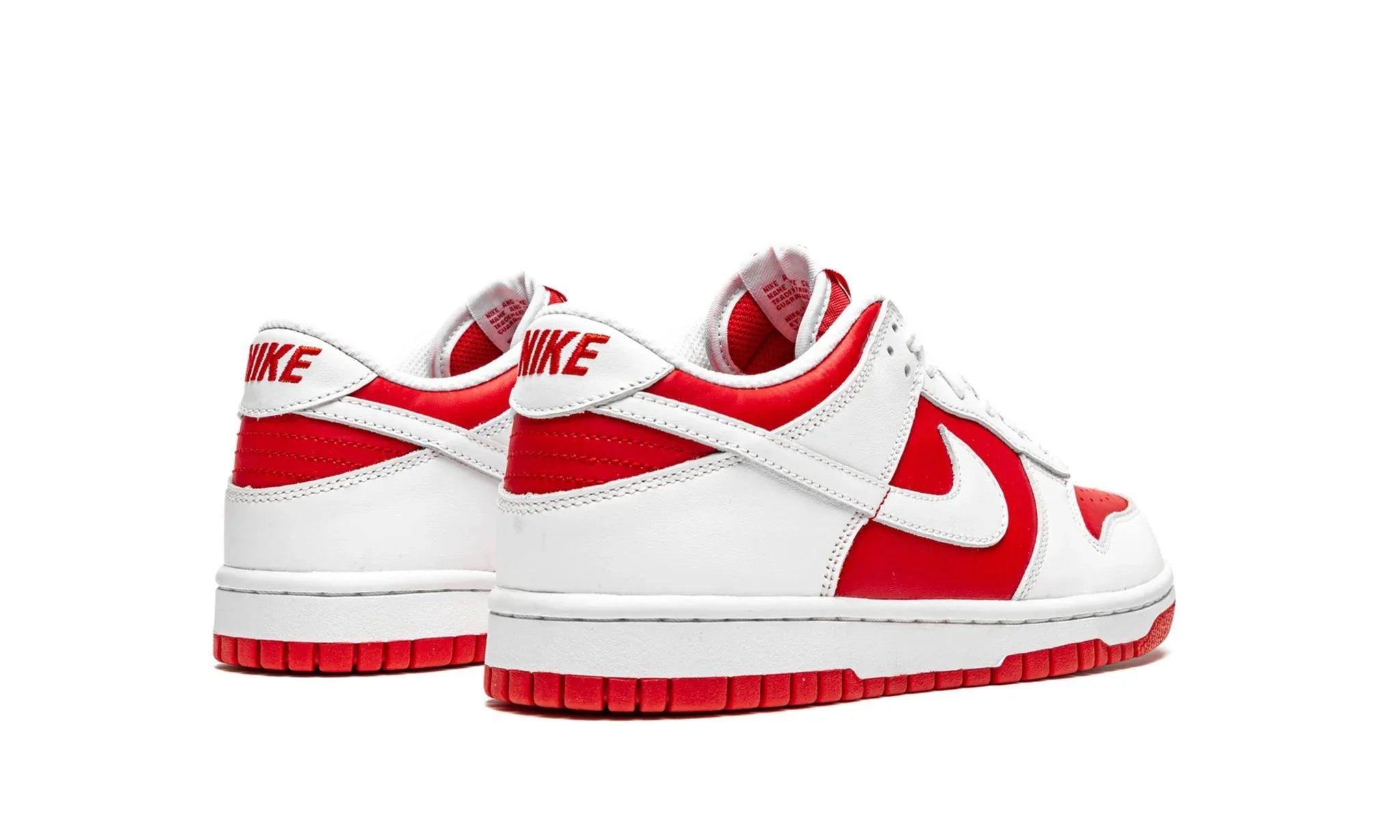Obuv Nike Dunk Low Championship Red (GS) - SneakerDefinition