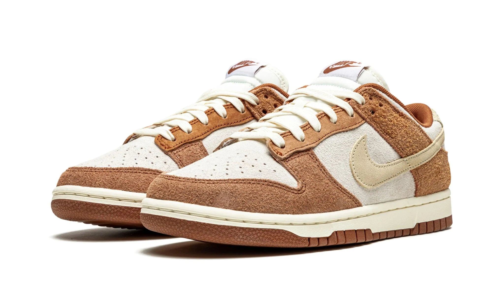 Obuv Nike Dunk Low Medium Curry - SneakerDefinition