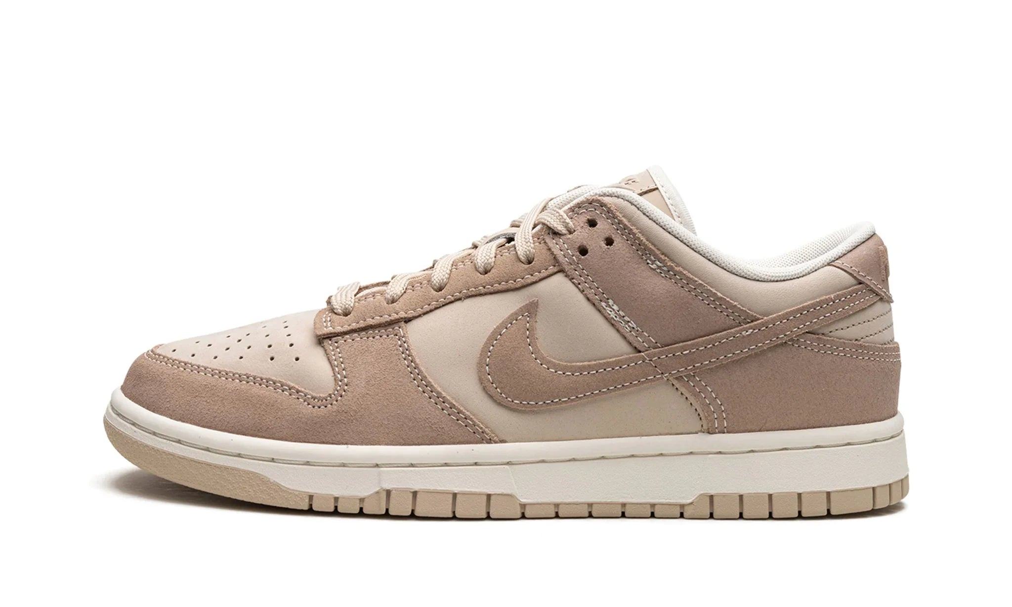 Obuv Nike Dunk Low SE Sanddrift - SneakerDefinition