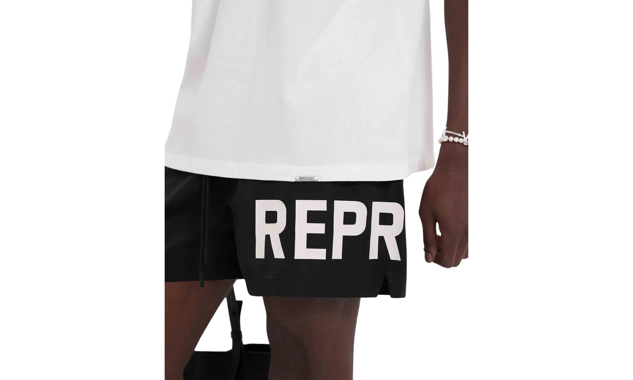 Plavky Represent Swim Shorts - Black - SneakerDefinition